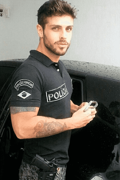 policías guapos