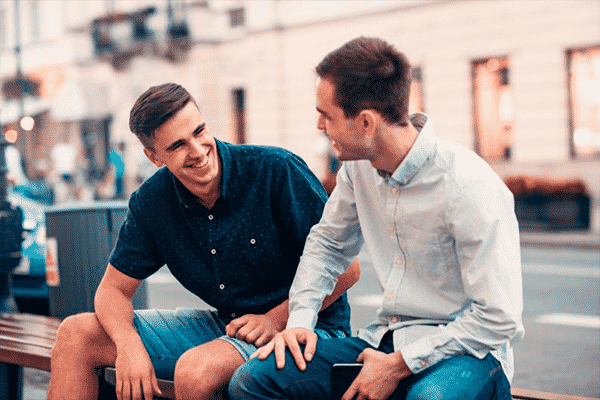 como-apoyar-amigo-sale-del-closet-comprensión