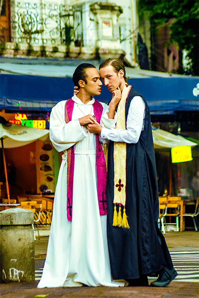 sacerdotes-gays-4