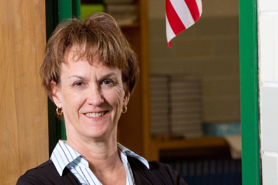 directora burla suicidios LGBT+ 5