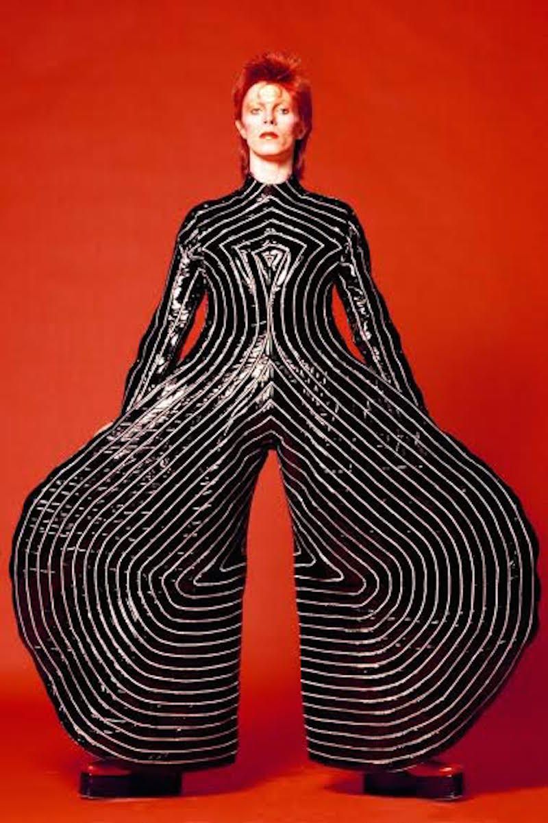 david bowie looks icónicos 6