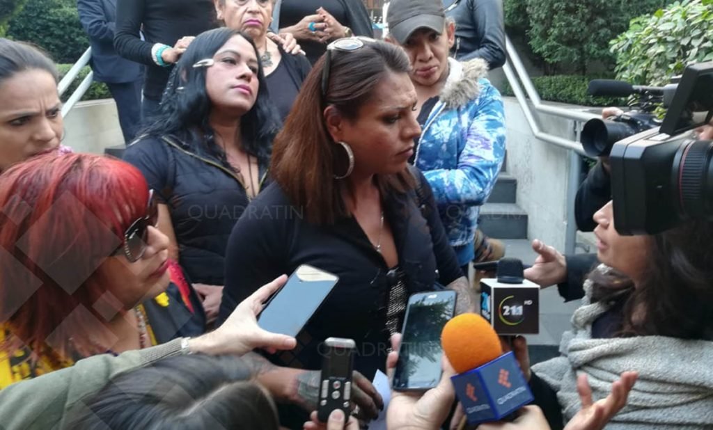 kenya cuevas trans ataúd periférico