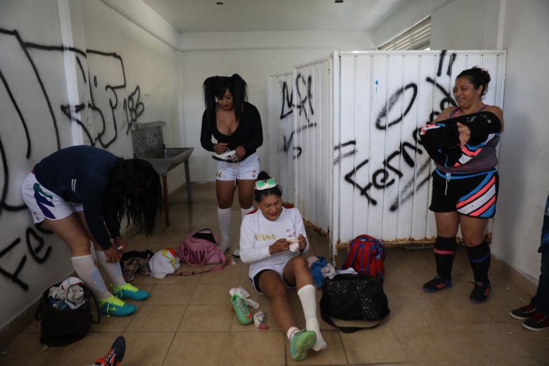 mujeres trans futbol policías