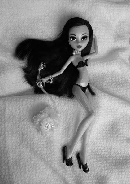 chico colección muñecas Monster High
