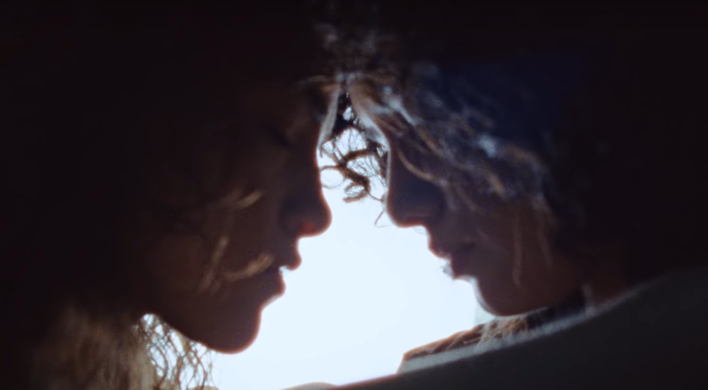 Bad Bunny video LGBT+