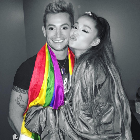 ariana grande íconos LGBT+ heterosexuales