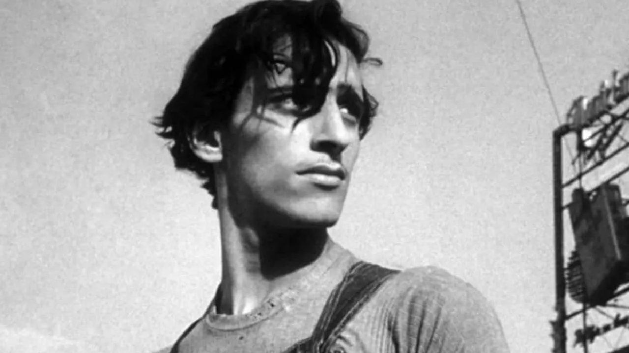 Roberto Cobo fue un actor gay de cine mexicano.