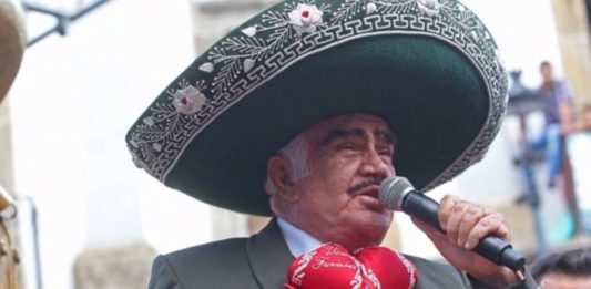 Vicente Fernández disculpa LGBT+