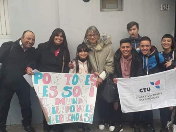 niña trans identificación oficial 4