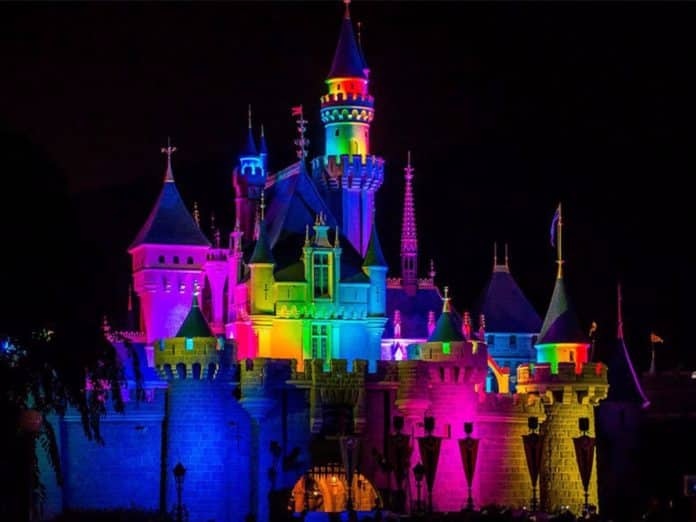 parque disney gay