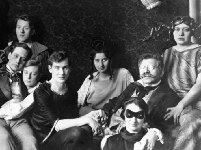 100 años derechos gays