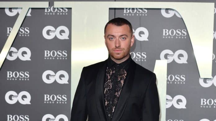 Sam-Smith-tacones