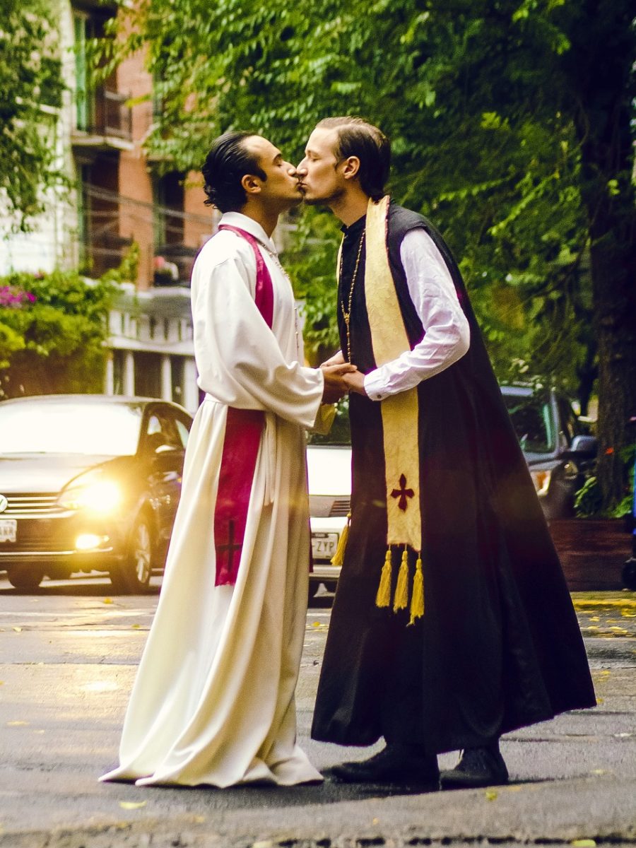 censura-foto-sacerdotes