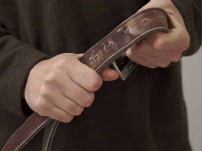 chico gay ahorcar cinturón 1 chico gay ahorcar cinturón 1