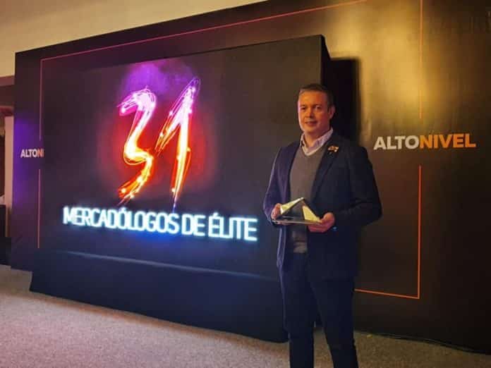 director gay mercadotecnia José Carranza