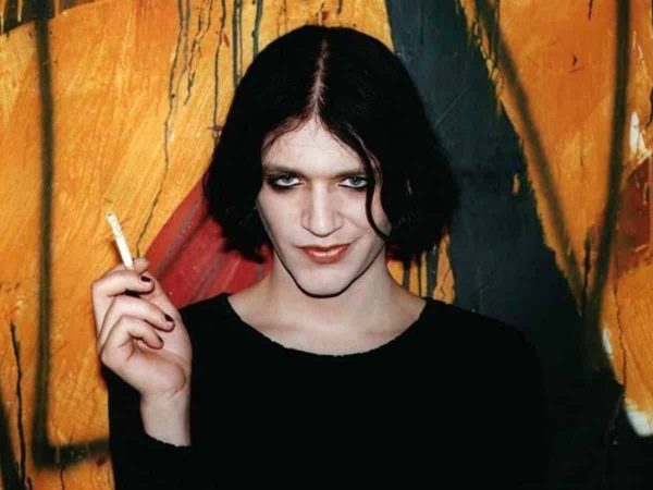 famosos andróginos Brian Molko