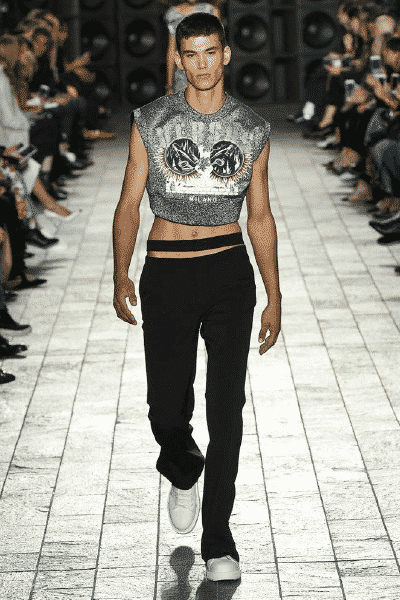 hombres-en-crop-top-