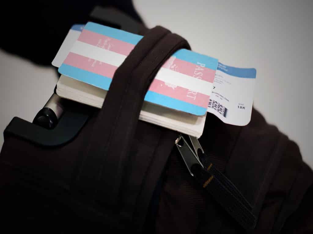 viajar-siendo-trans-es-muy-diferente-maleta