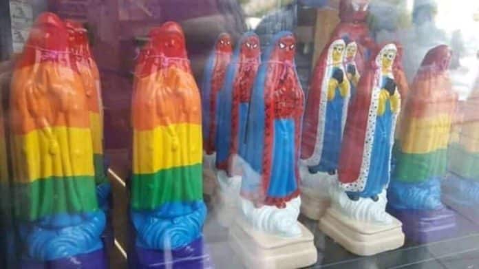 Virgen-Guadalupe-pintada-arcoíris-0