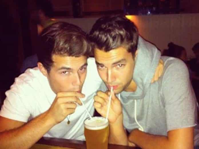 parejas LGBT gemelos