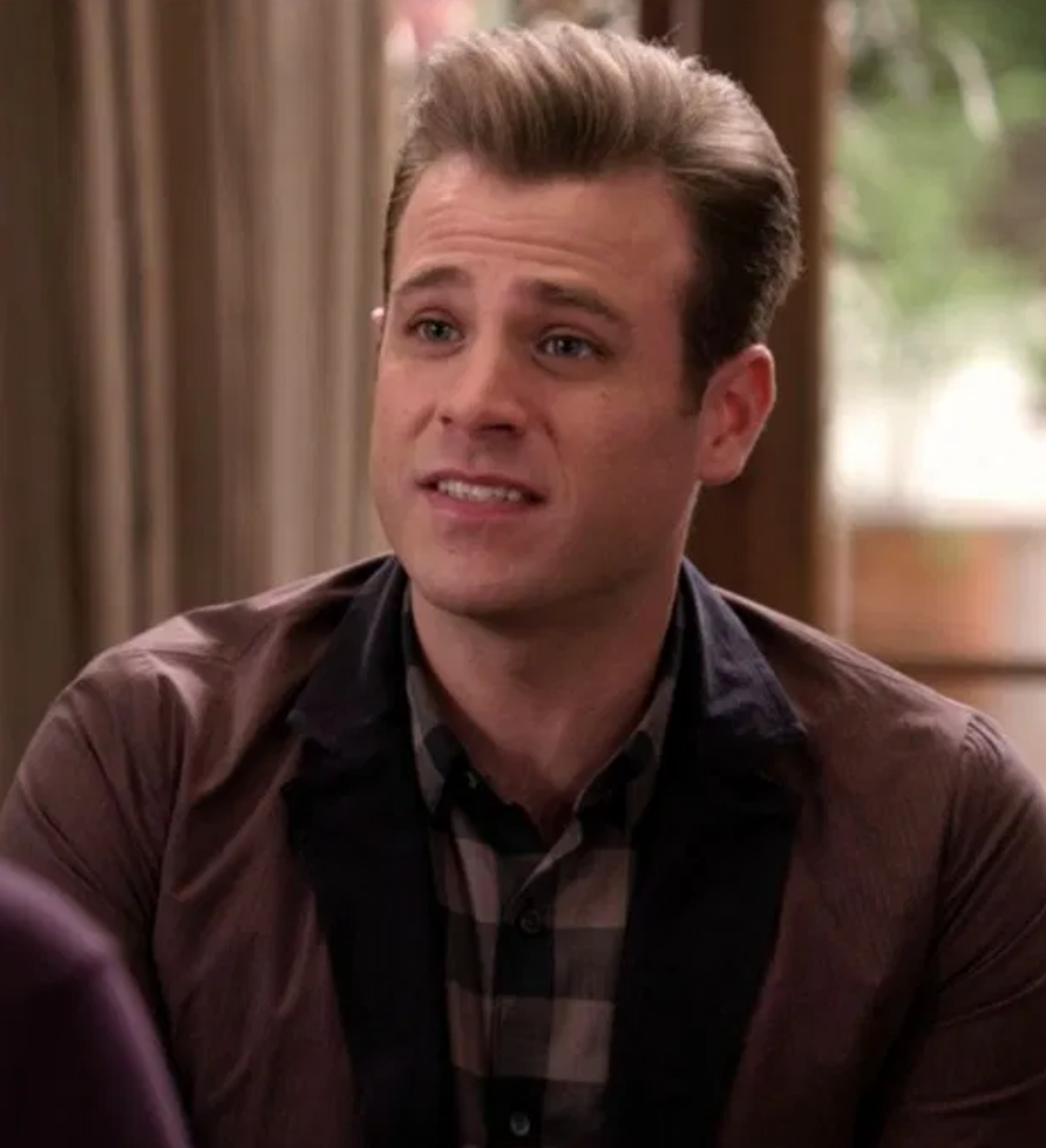 Scott hermano gay Chris Evans