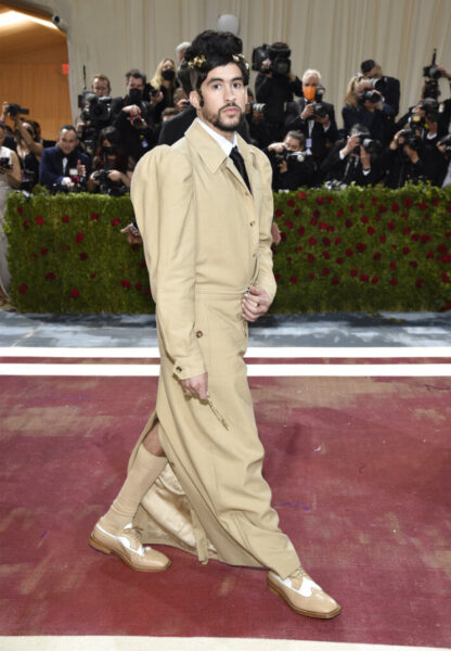 bad bunny vestido burberry met gala 2022