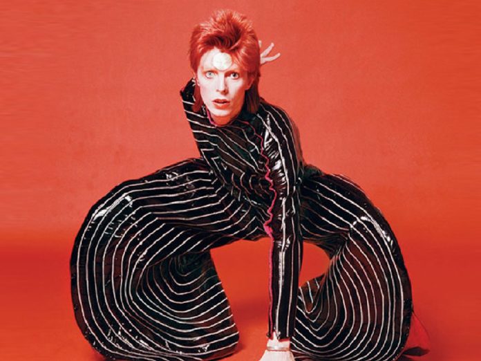 david bowie looks icónicos portada
