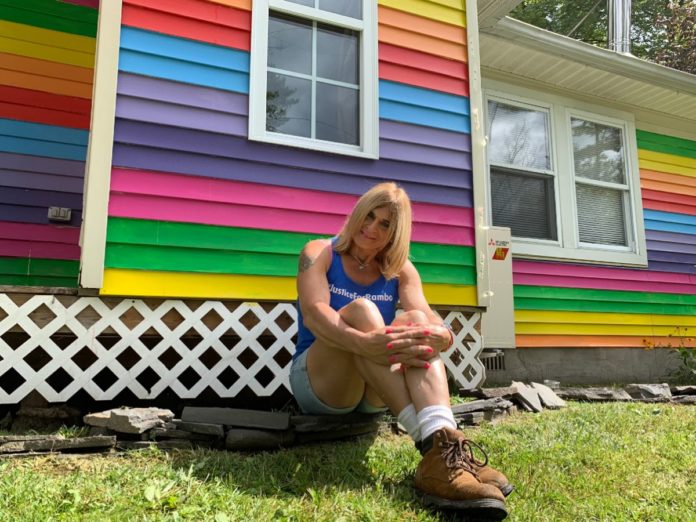 vecinos gatito mujer trans portada