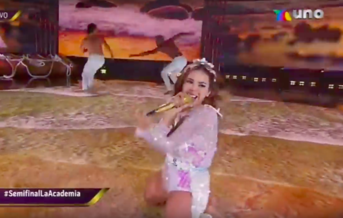 Danna Paola gay academia