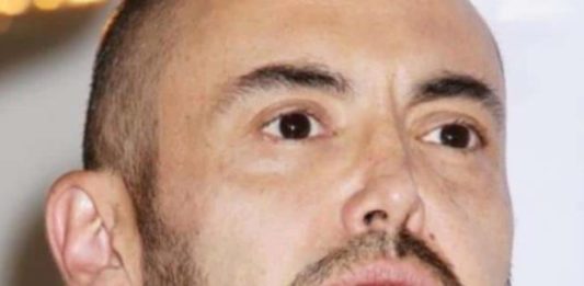 Mauricio Clark dinero curar gays