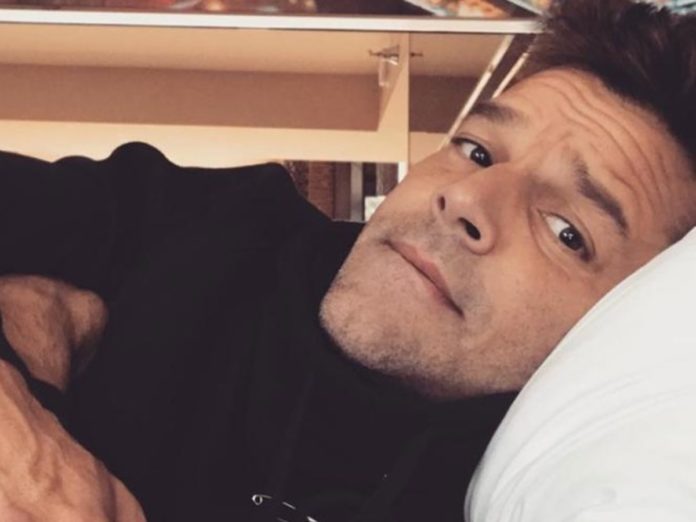 Ricky Martin hospital fans Ricky Martin hospital fans
