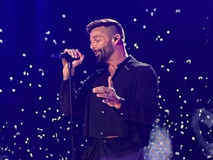 Ricky Martin lo nuestro portada