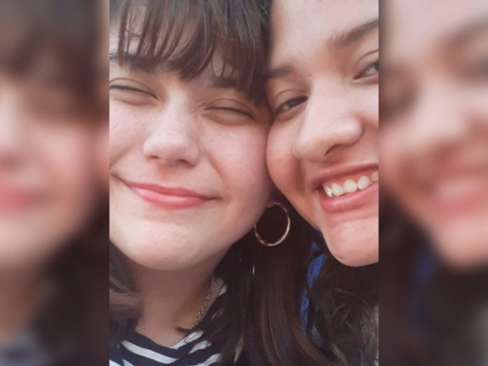 corren lesbianas patio mérida