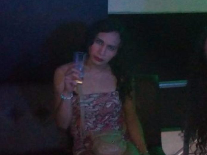 Blas Mimbela era un joven travesti. Esta persona fue apuñalada e ignorada por la gente que le podía brindar auxilio. / Foto: Facebook