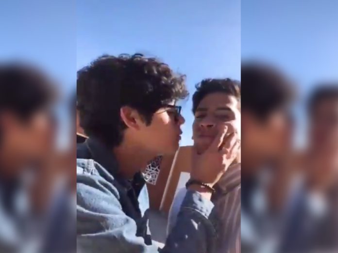 hetero besó amigos no gay