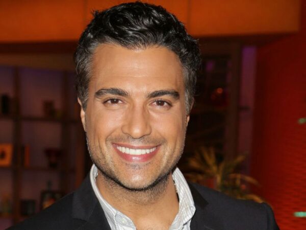 jaime camil actores papel personaje gay telenovelas series películas