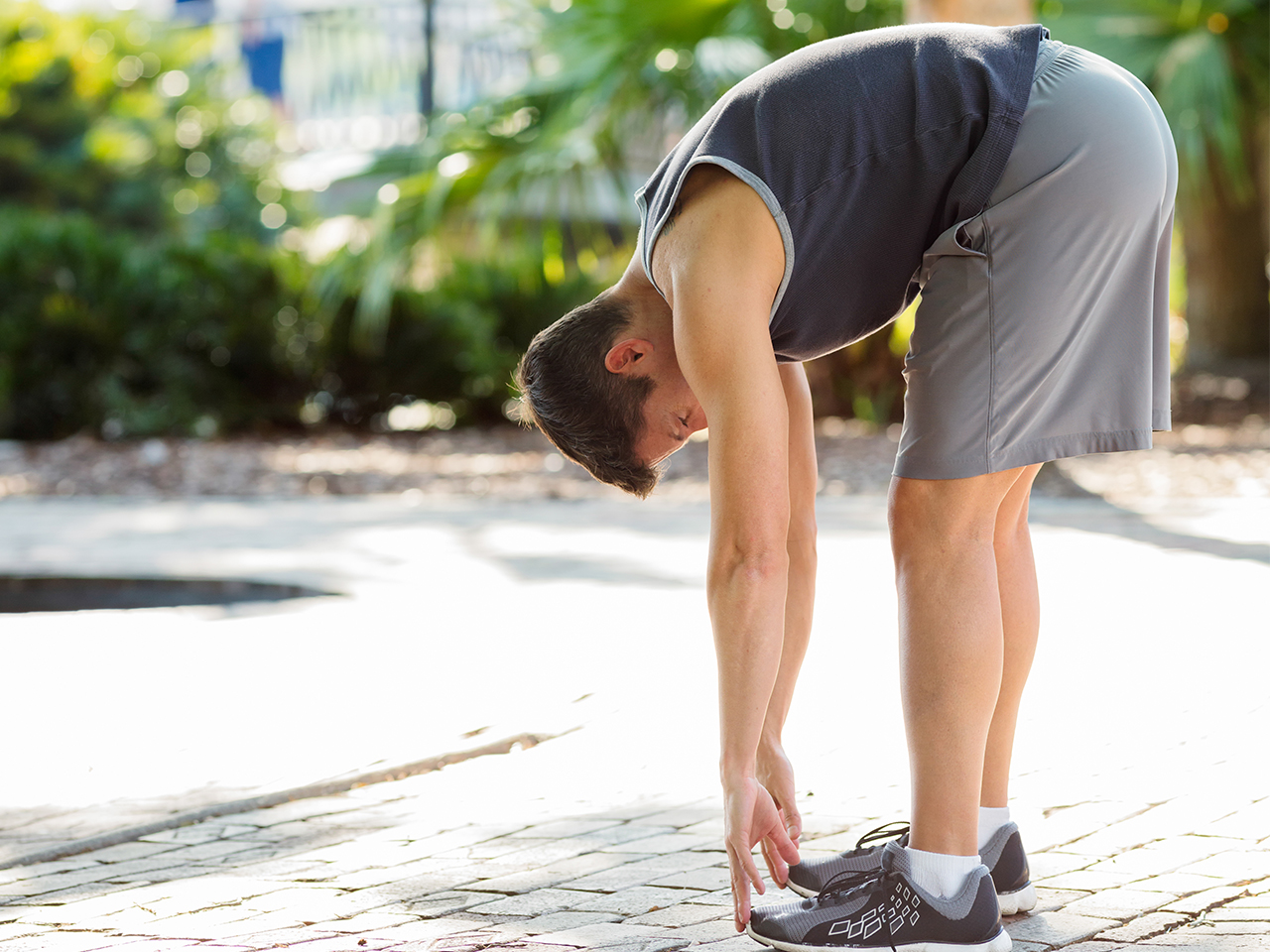 ejercicio tocar pies