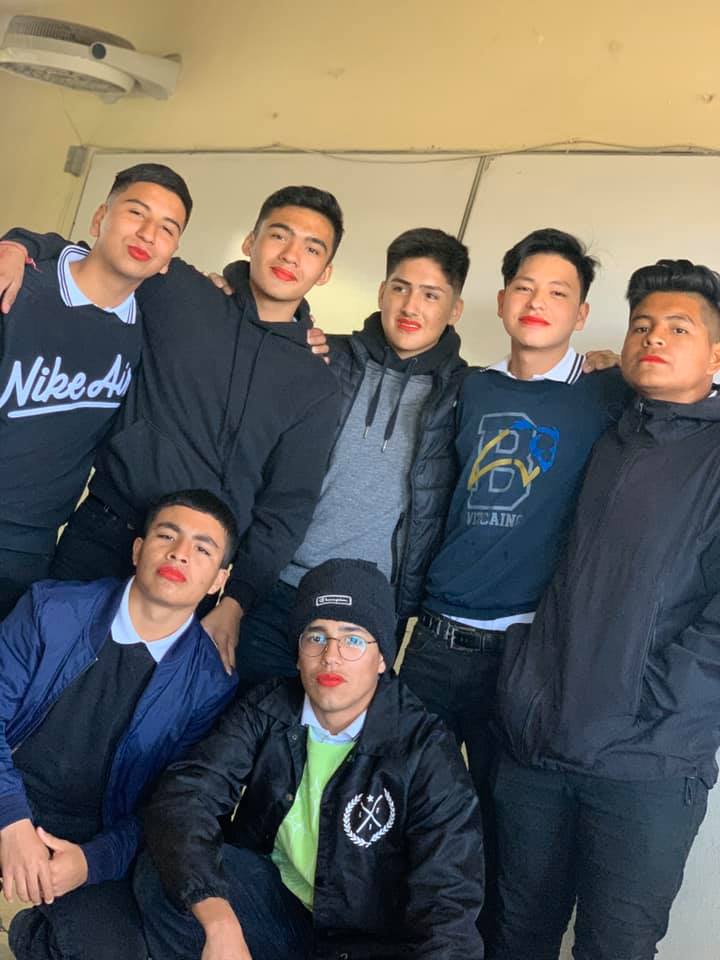 prepa-tijuana-alumno-labial-2