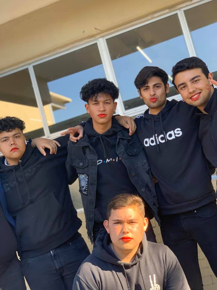 prepa-tijuana-alumno-labial-4