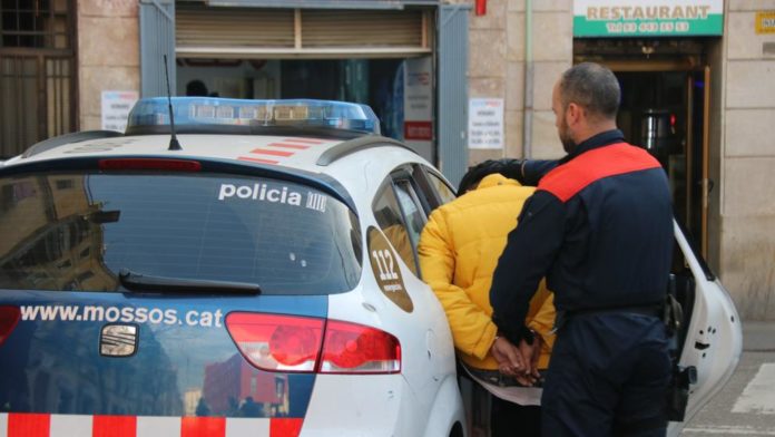 hombres-orgía-gay-barcelona-cuarentena-coronavirus