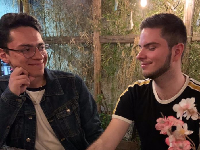 pareja gay mensaje servilleta