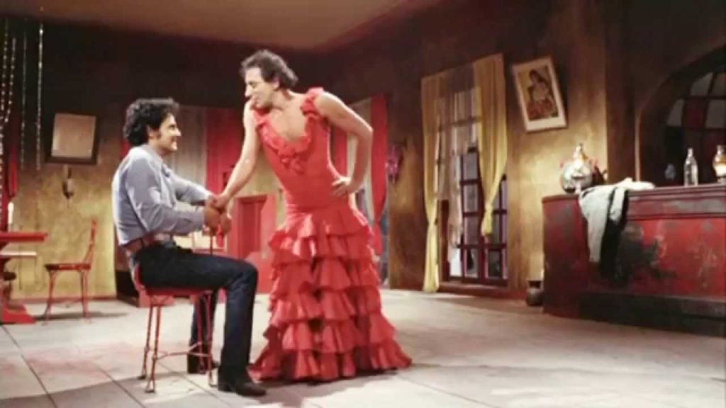 primer-beso-gay-cine-mexicano-4