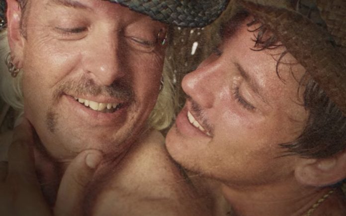 serie-netflix-rey-tigre-joe-exotic-gay-poligamo-0
