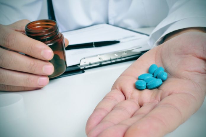 tomar muchas pastillas de Viagra