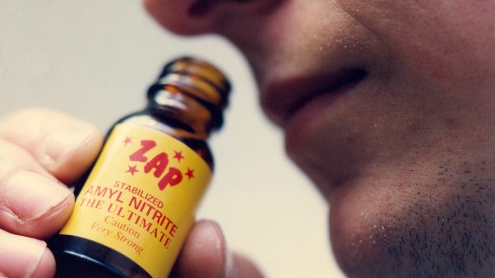 celebridades poppers