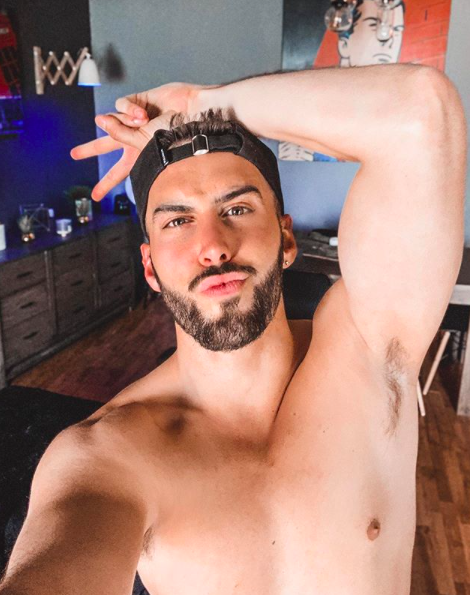 Roberto-Carlo-baile-sexy