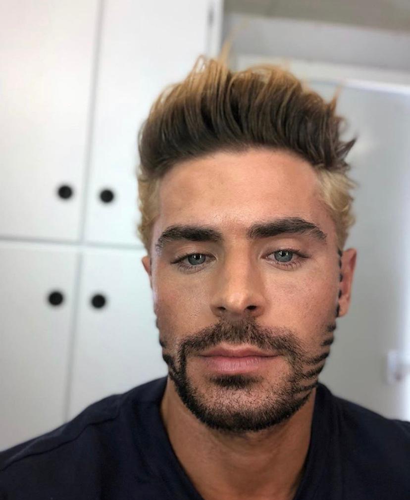 fotos-zac-efron-en-casa-