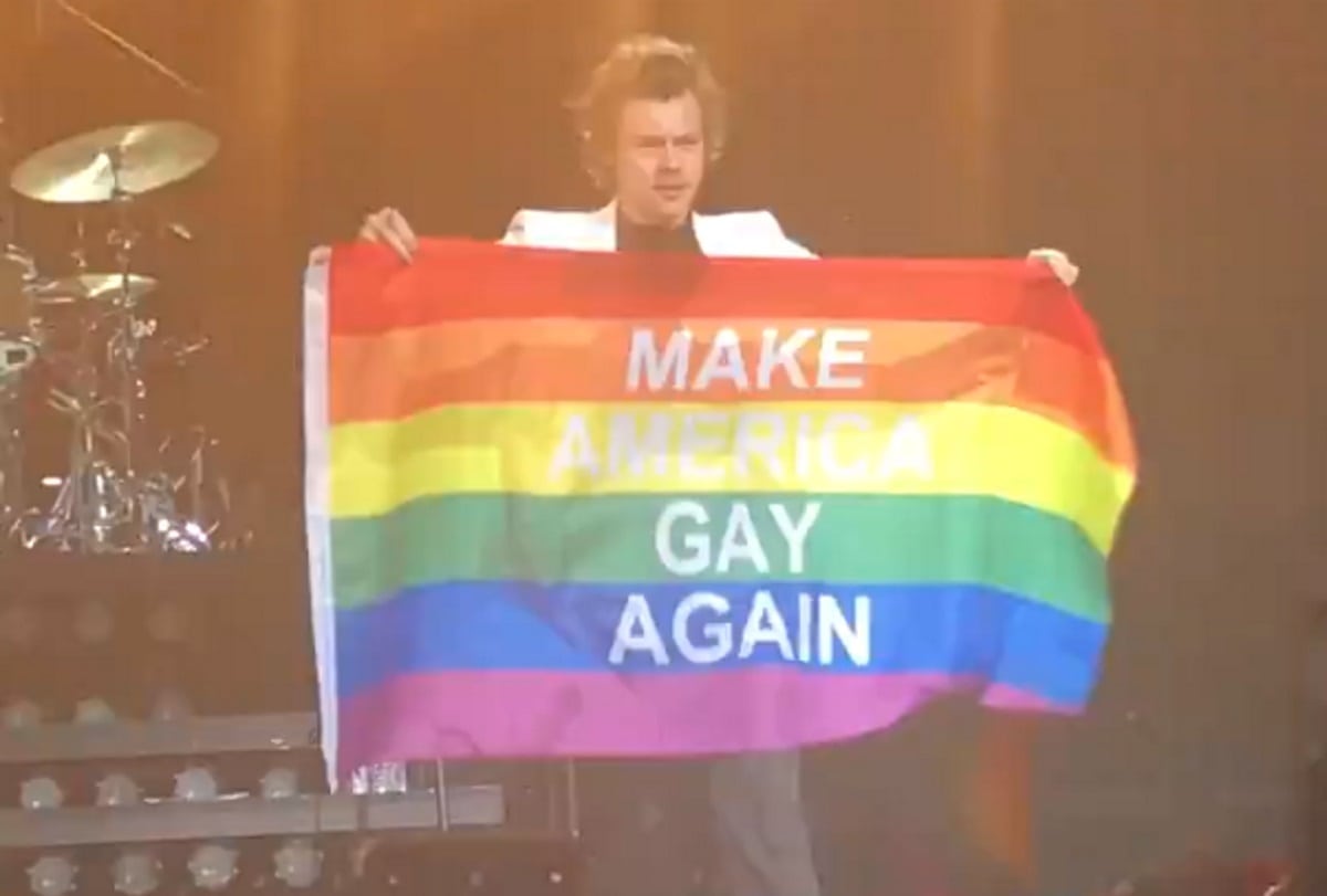 ondear-bandera-LGBT-aliado