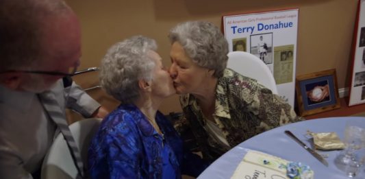 netflix-amor-secreto-terry-pat-viejitas-lesbianas