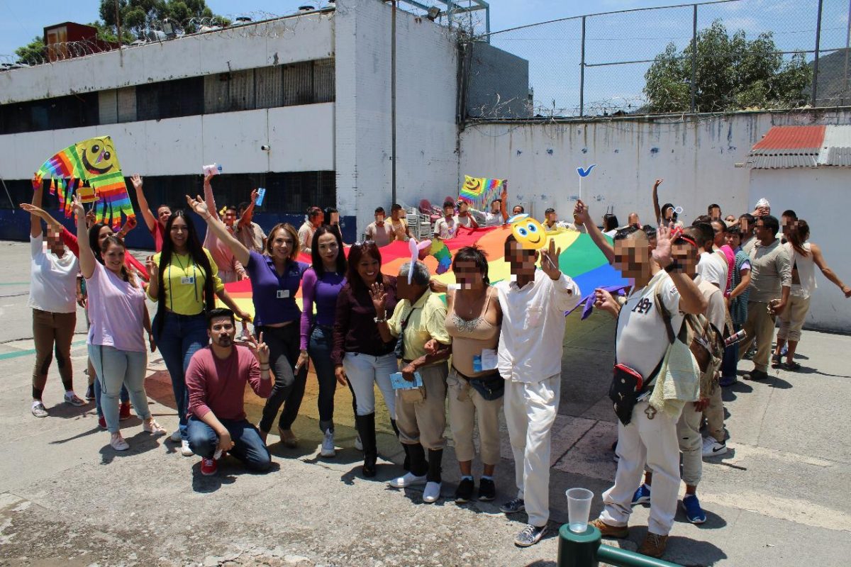 pandemia-coronavirus-covid-19-personas-lgbtq-privadas-libertad-ari-vera